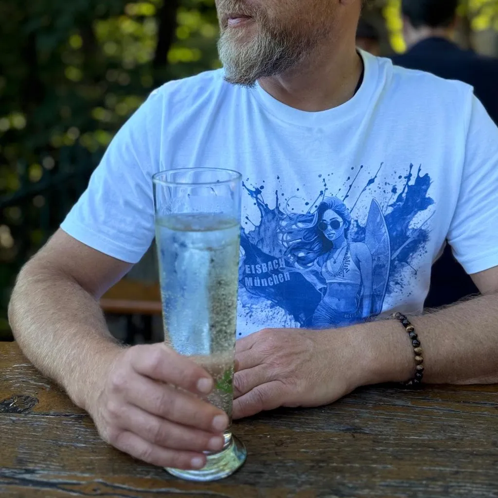 T-Shirt Eisbach Surferin classic LARGE - Mann im Biergarten